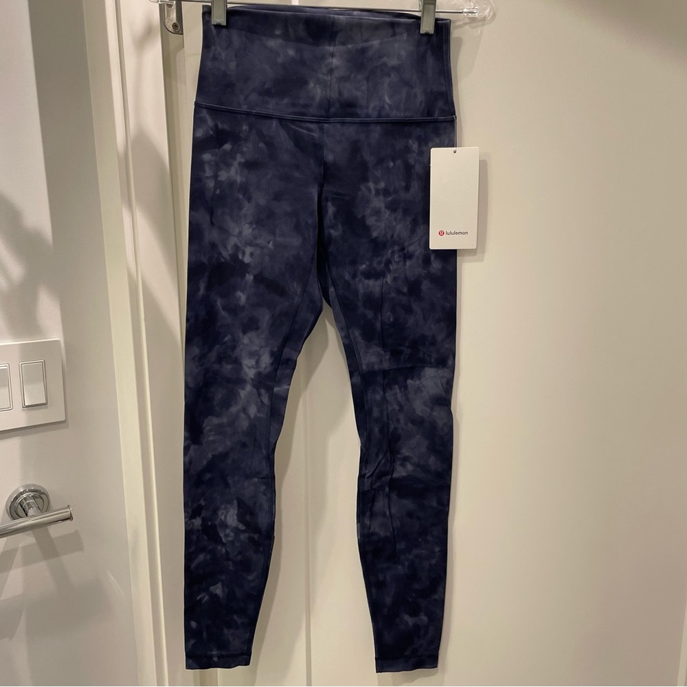 NWT Lululemon Align 28inch Size 6 Navy Tie-Dye Leggings